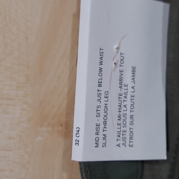 Brand new Joe Fresh size 32 pants - Picture 3 of 6